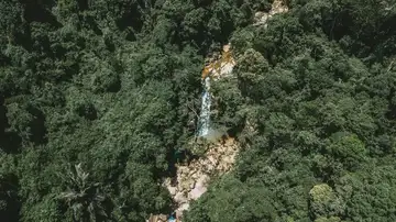 Veal Pouch Waterfall (ទឹកធ្លាក់វាលពួច)