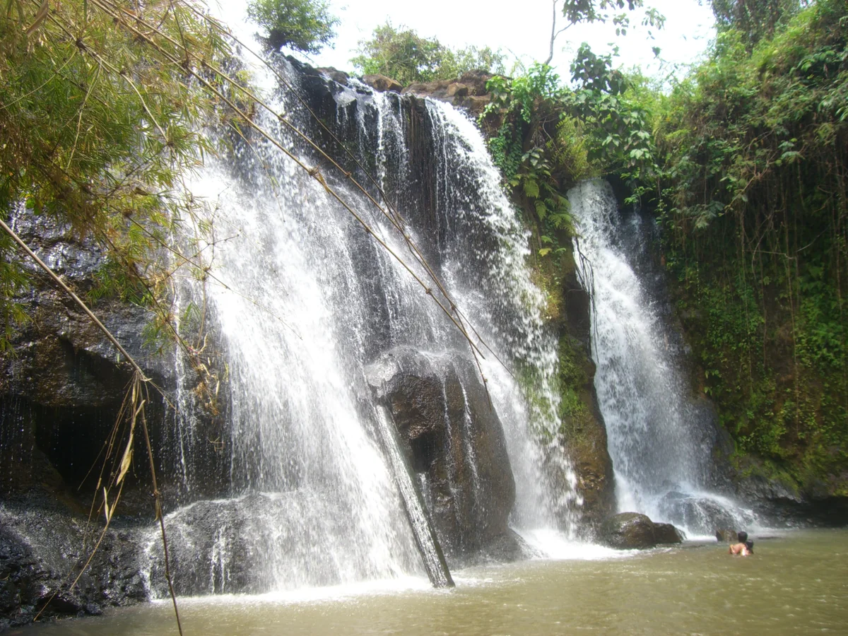 Katieng Waterfall, March 2008. Archive photograph; water levels and the usable approach vary. Resized and converted to WebP.