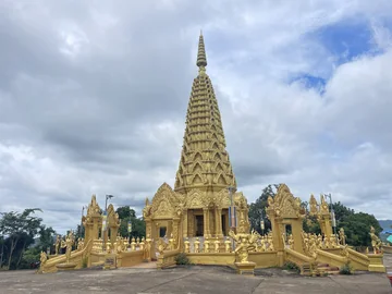 Phnom Yat and Lok Yeay Yat Shrine